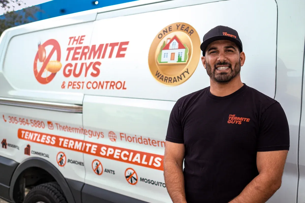 Professional pest control service being performed at a Florida property