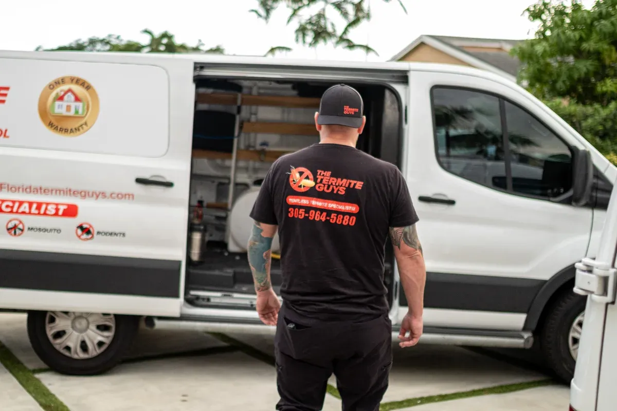 Pest control inspection being performed at a Miami residence